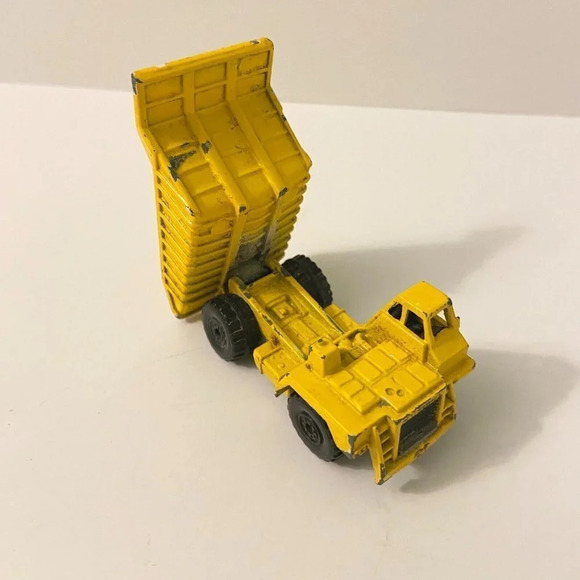 Vintage 1979 Hot Wheels Yellow Construction Dump Truck Mattel Malaysia - Picture 5 of 10